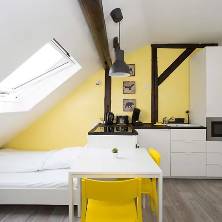 Apartment Zentral Gelegene Monteur-dg-wohnung *