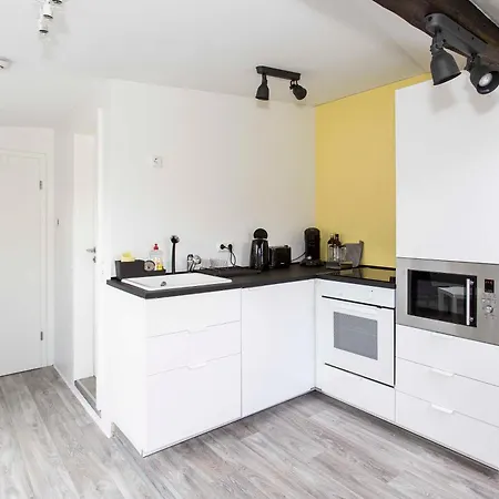 Zentral Gelegene Monteur-dg-wohnung * نورنبيرغ