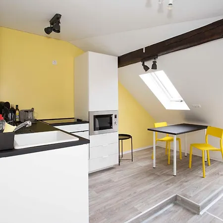 Zentral Gelegene Monteur-dg-wohnung