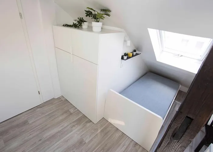 Staff-house - Zentrumsnahe Ferien- Und Monteurwohnungen In Apartman
